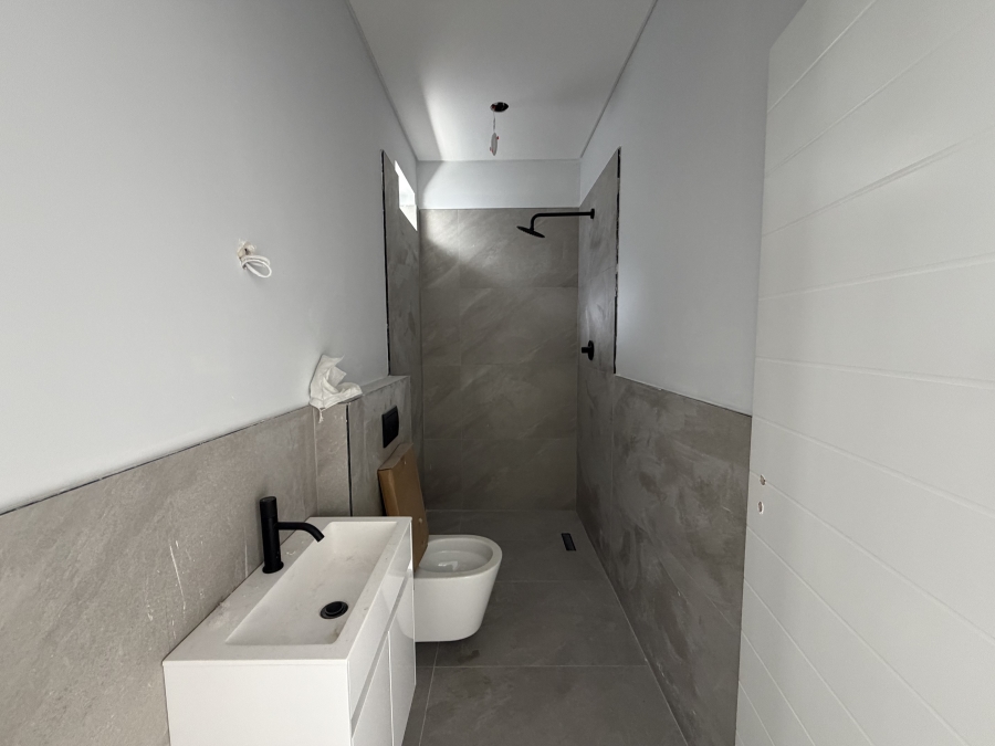 5 Bedroom Property for Sale in Sandown Western Cape